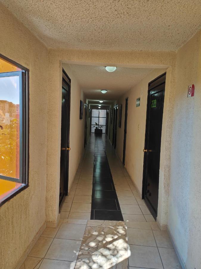 1988 Hotel Guanajuato
