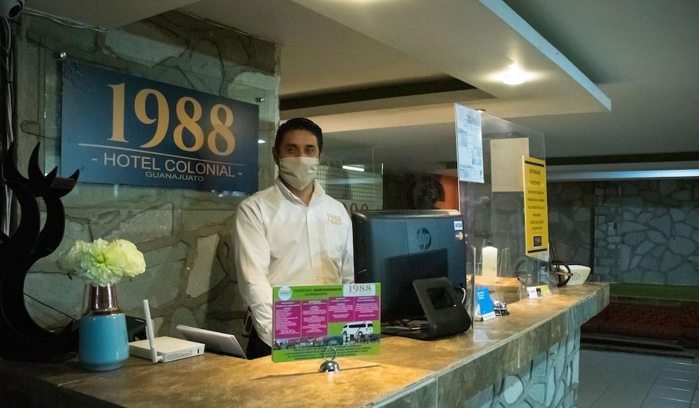 Hotel 1988